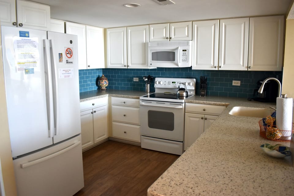 Spacious Remodeled Kitchen