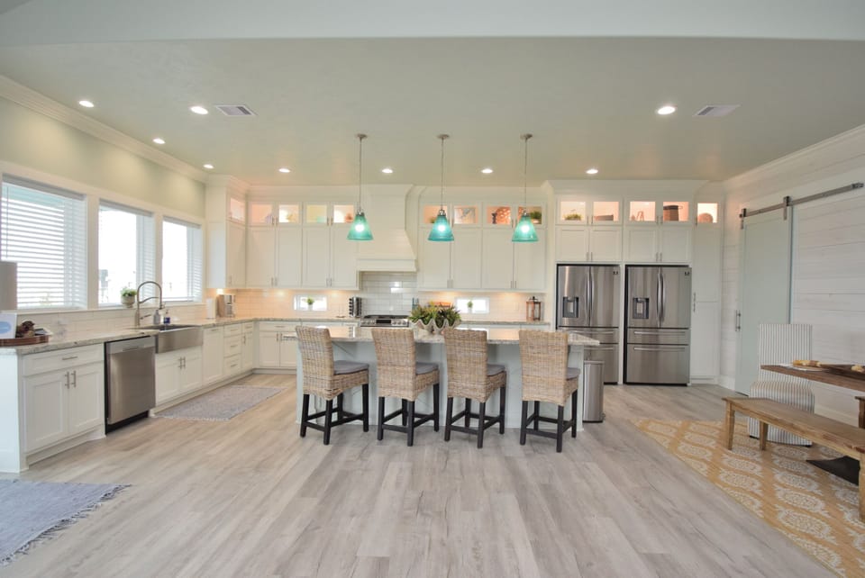 Counter top bar dining space as well