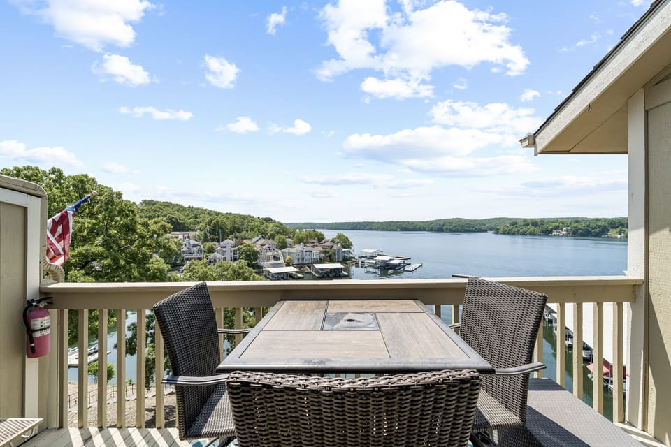 LAKEOZARKVACATION.COM