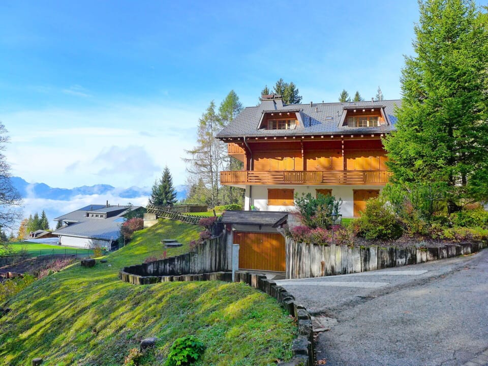 Nature, Natural Landscape, Sky, Property, House, Architecture, Home, Real Estate, Building, Mountain