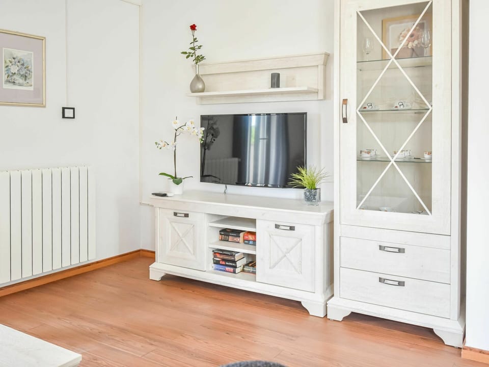 Furniture, White, Room, Drawer, Property, Cabinetry, Chest Of Drawers, Interior Design, Floor, Cupboard