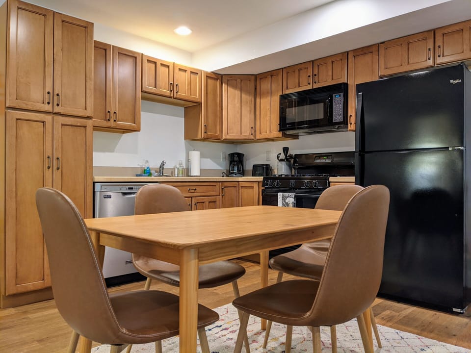 1st floor in-law apartment kitchen and dining table