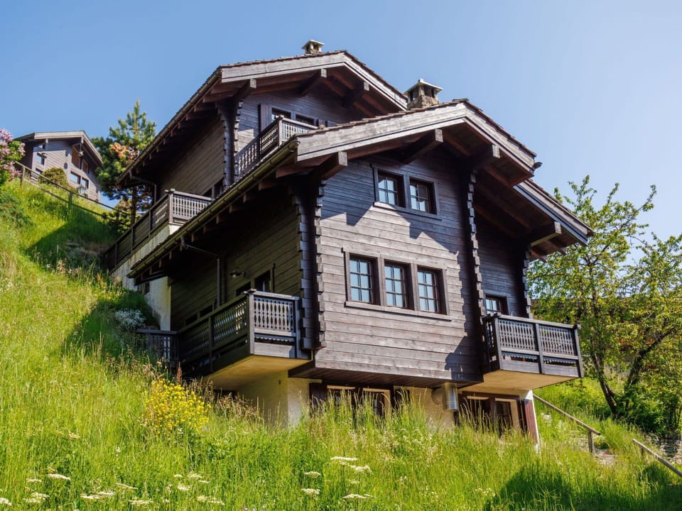 Building, Window, Wood, House, Roof, Home, Siding, Cottage, Architecture, Rural Area