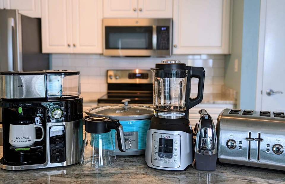 Quality small appliances...including a Braun MultiServe coffee maker that rocks!