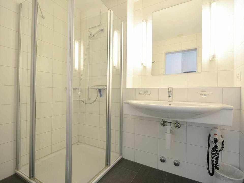 Mirror, Plumbing Fixture, Tap, Sink, Shower Door, Bathroom, Bathroom Sink, Bathroom Cabinet, Shower