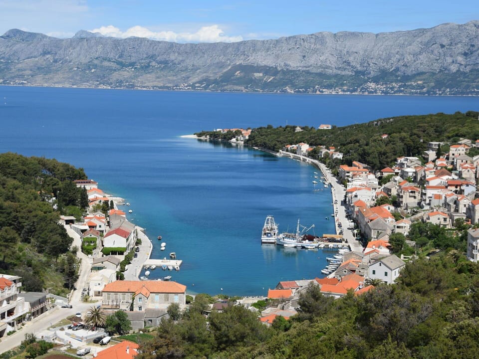 Water, Sky, Cloud, Water Resources, Azure, Tree, Natural Landscape, Beach, Coastal And Oceanic Landforms, Plant