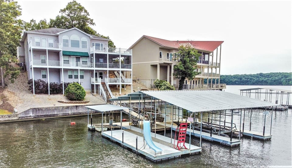 LAKEOZARKVACATION.COM