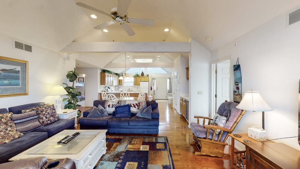 Lakeview living room