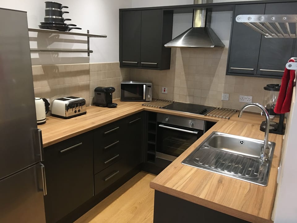 Fully fitted kitchen