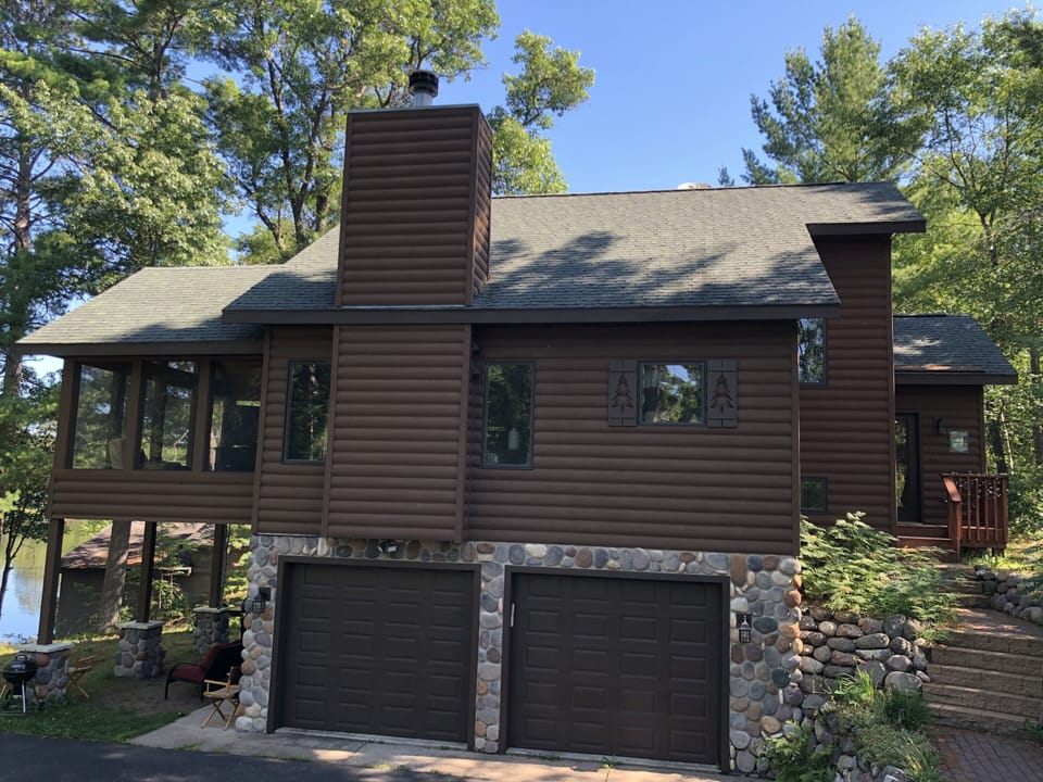 Full view of front of cabin