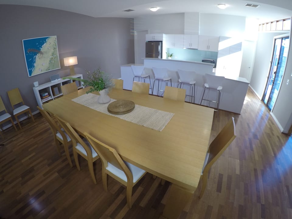 Villa 47, South Shores Resort Normanville - dining & kitchen areas