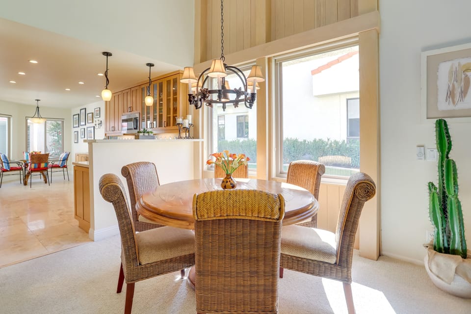 Dining Area | Dishware & Flatware