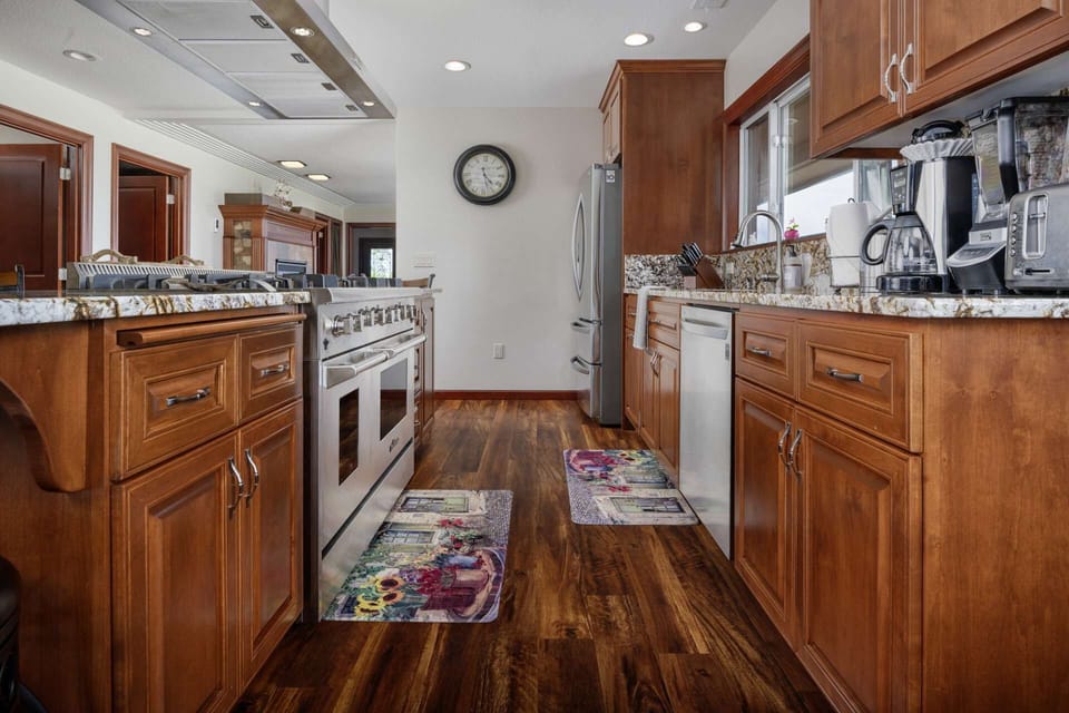 This kitchen is fully upgraded and ready for some amazing meals.