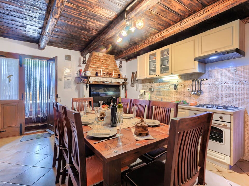 Table, Property, Furniture, Chair, Wood, Interior Design, Kitchen, Tableware, Building, Floor