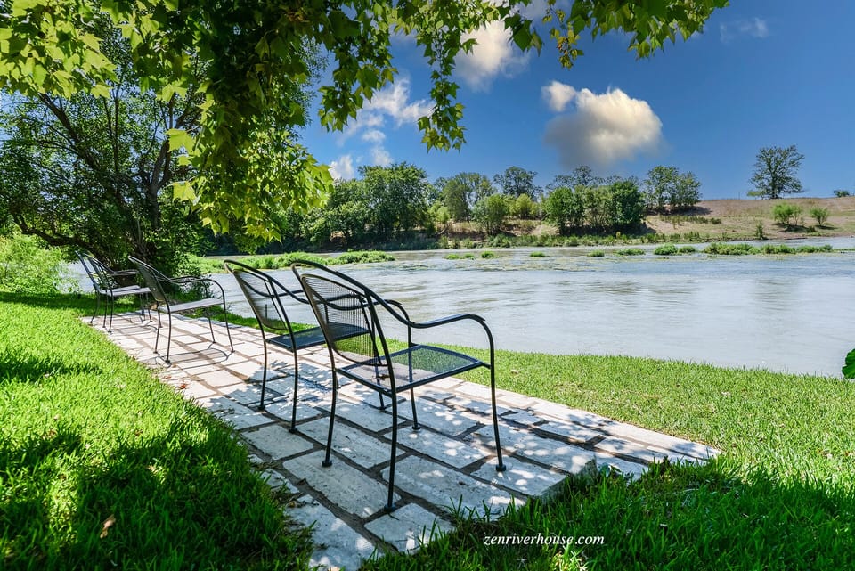 Watch it all flow by...