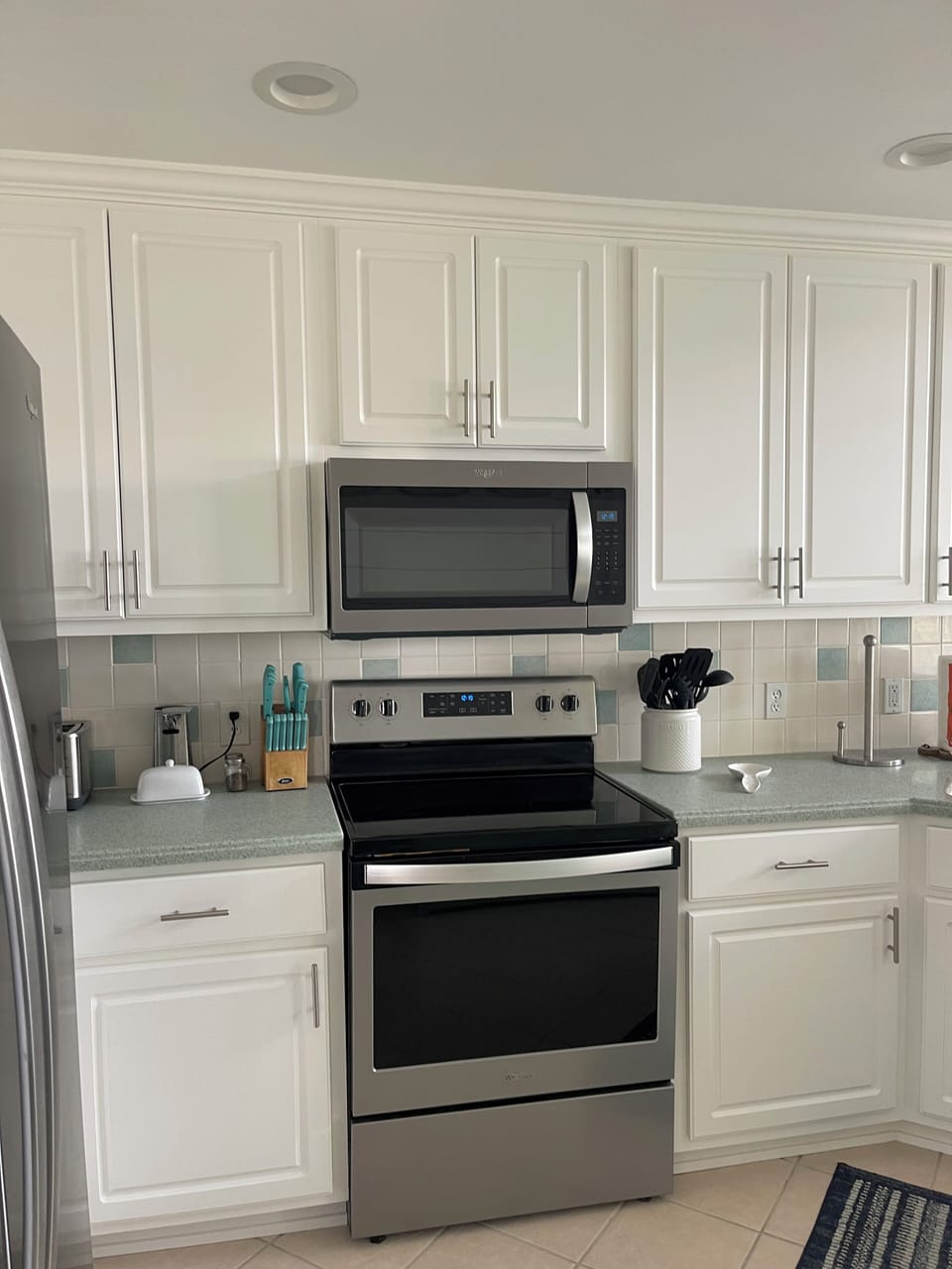 Fully stocked kitchen.