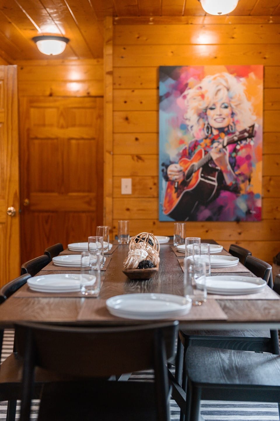 Open concept dining table for friends and family gatherings. 