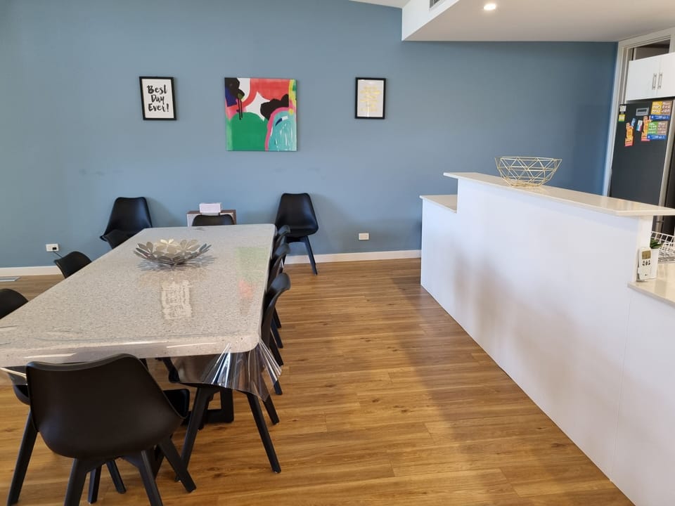 Villa 18 South Shores Resort Normanville - dining area