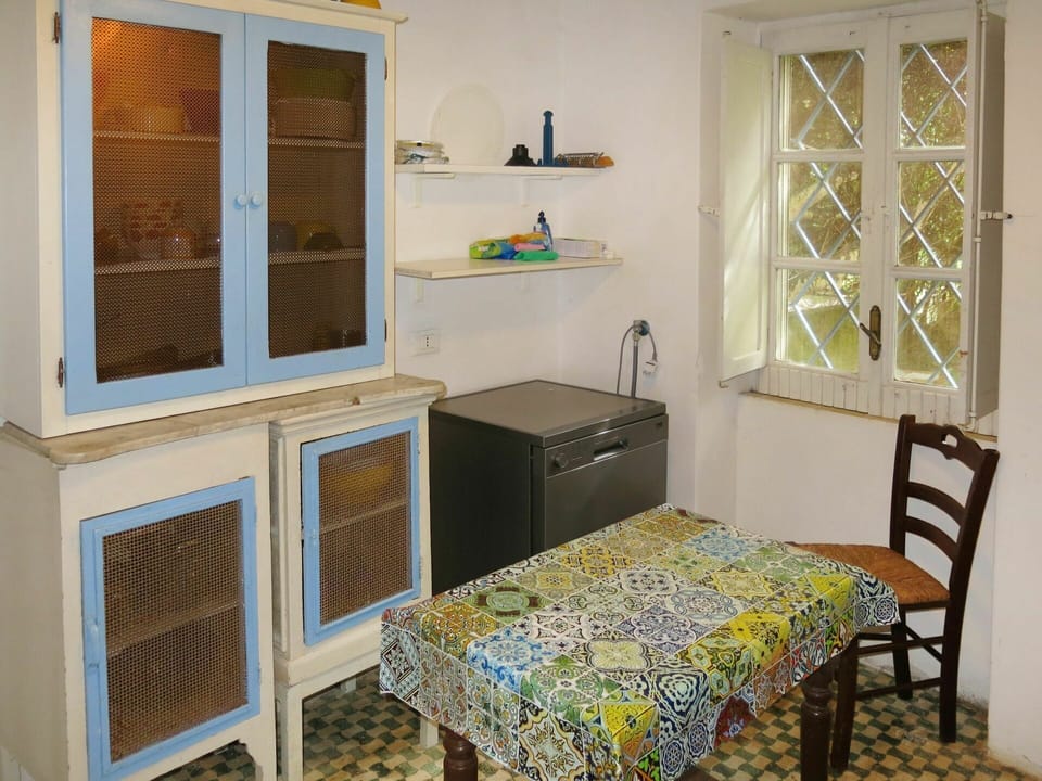 Furniture, Property, Window, Cabinetry, Table, Wood, House, Interior Design, Home Appliance, Floor