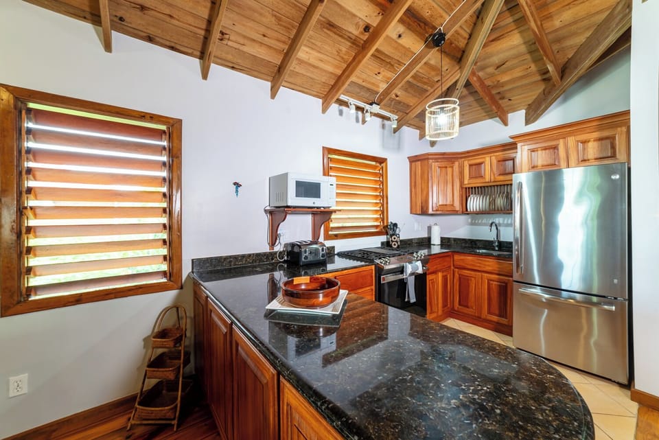 Kitchen (2)
