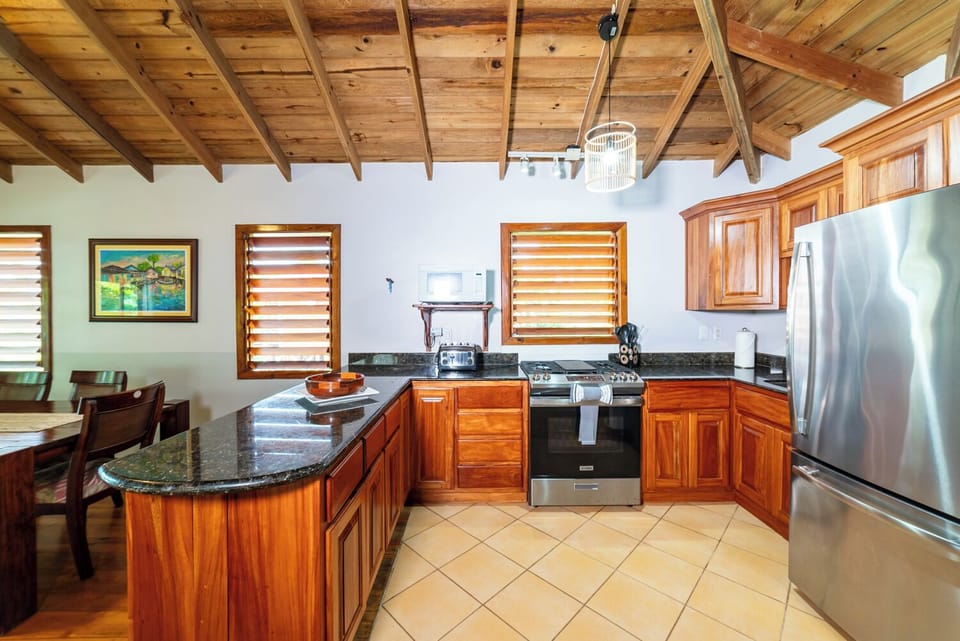 Kitchen (1)