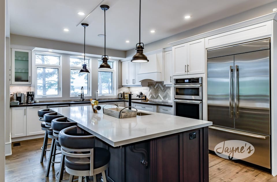Kitchen &amp; Bar Seating