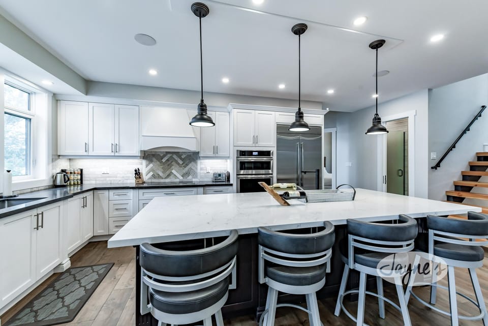 Kitchen &amp; Bar Seating