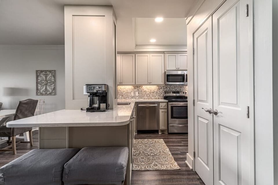 Breakfast Bar