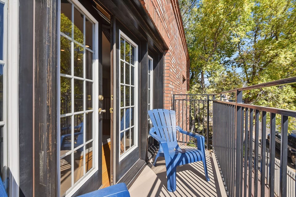 Balcony overlooking San Francisco street and beautiful downtown Flagstaff!