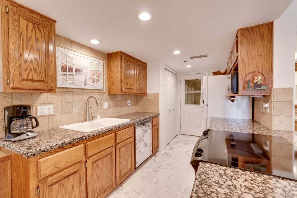 Fully Equipped Kitchen | Cooking Basics