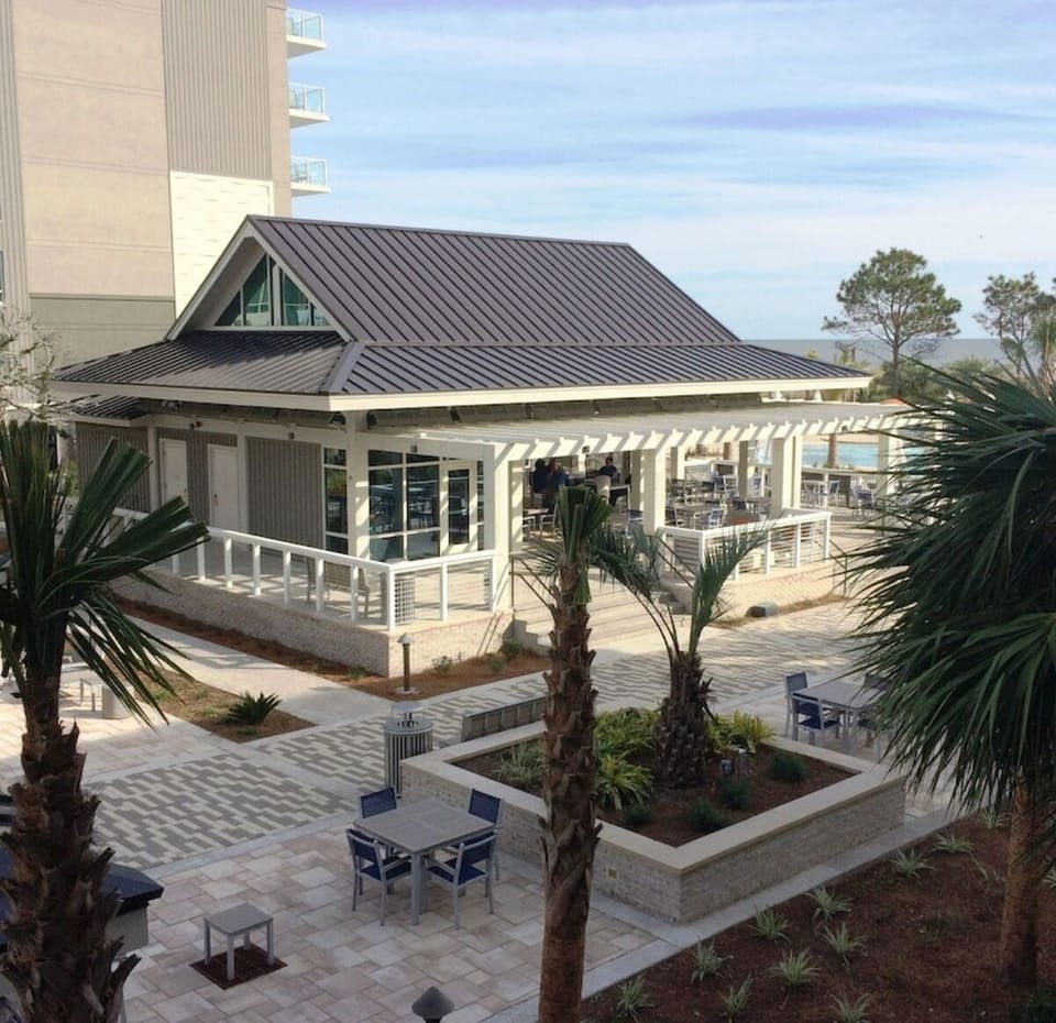 Bar and grill at neighboring Hilton property may be used by our guests!