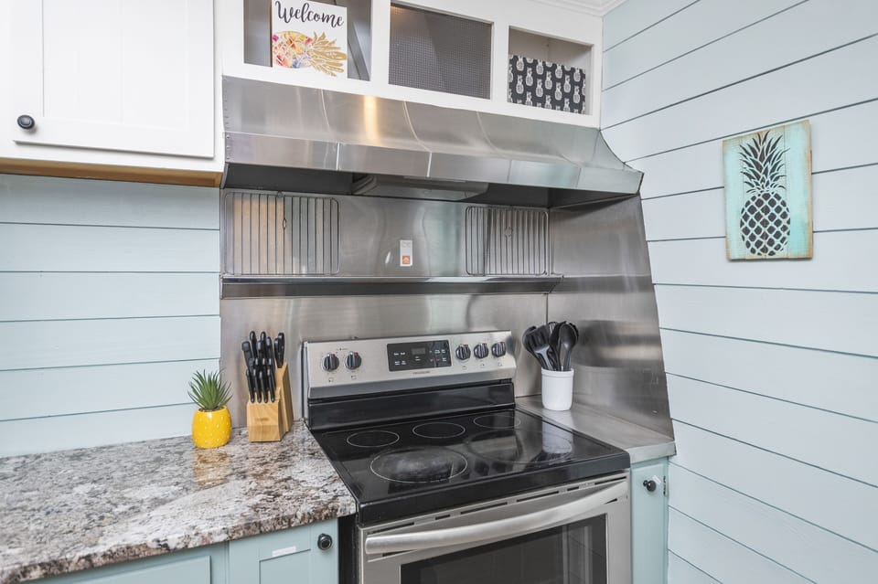 Stove/cooking area