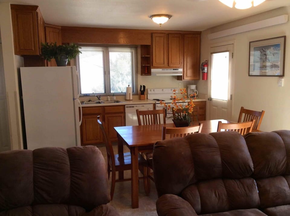 Rocky Cliff Kitchen