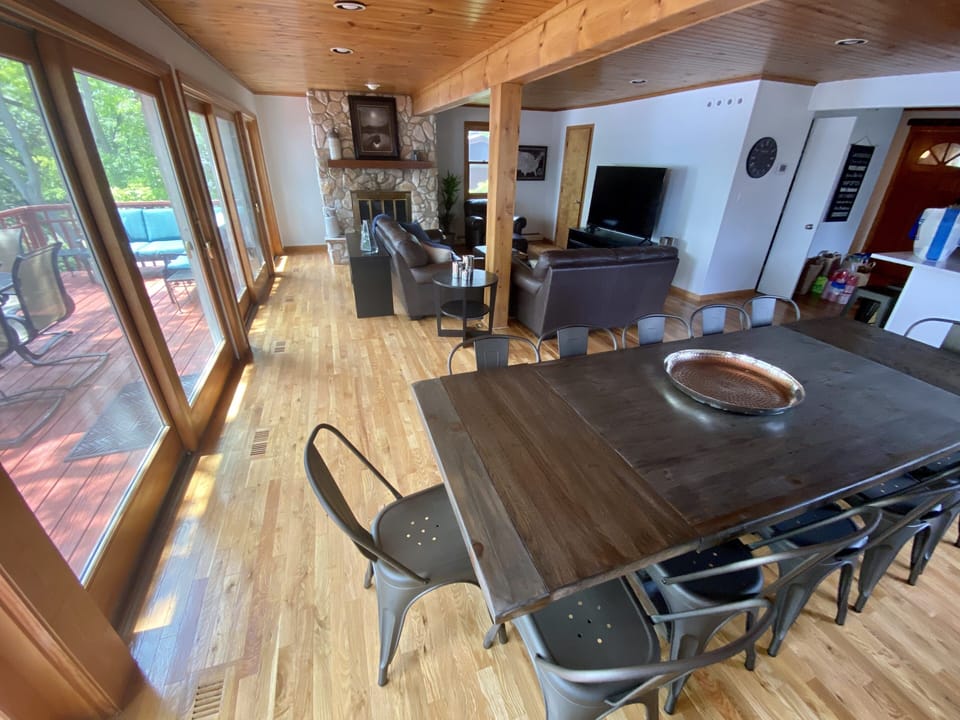 Dining Room - Seating for 12