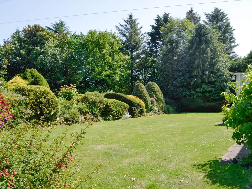 Lawned garden area | The Old School House, Portpatrick, near Stranraer