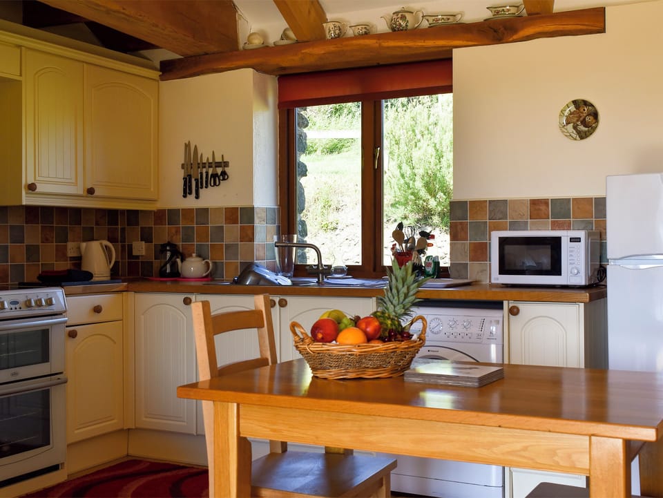 Open plan living space | Round House - Trentinney Farm Holiday Cottages, St Endellion, near Port Isaac