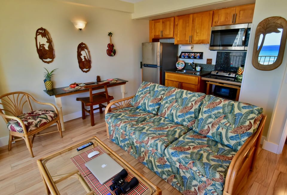 Pineapple Cottage#2
Living room 