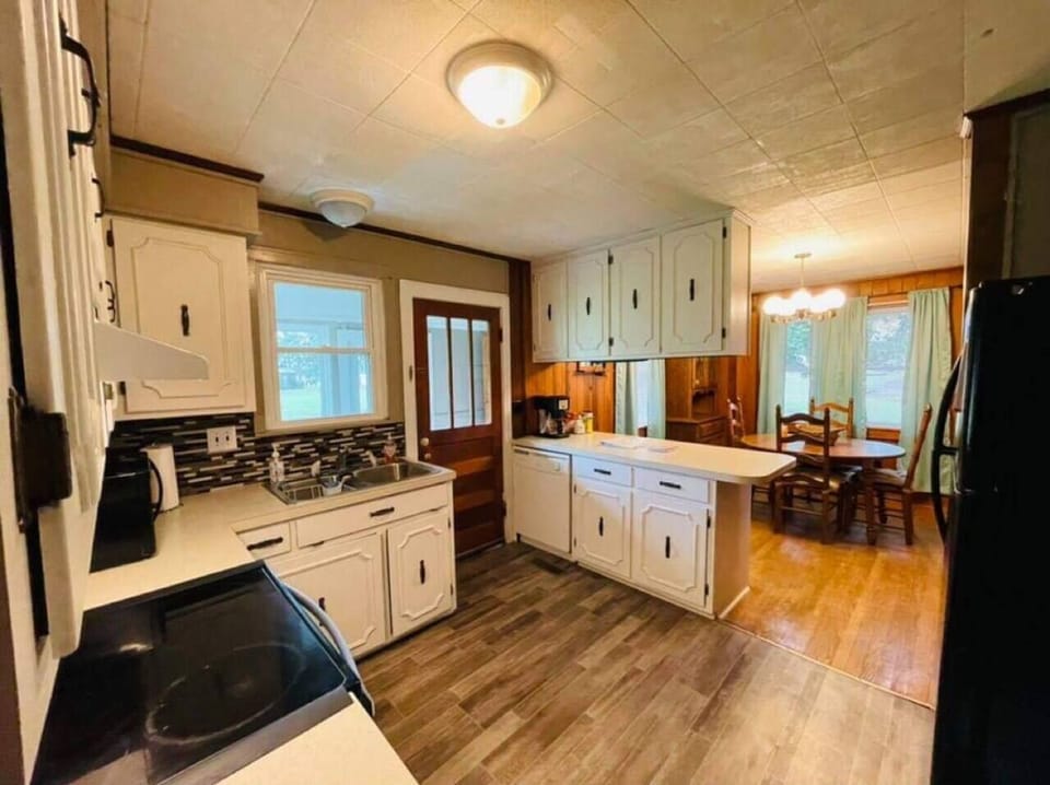 a3c17982-4776-4c74-ae0e-dd9ec589a12f