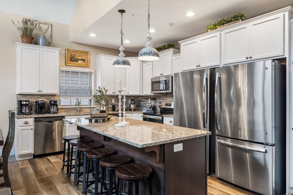Fully stocked kitchen with all the appliances you need!
