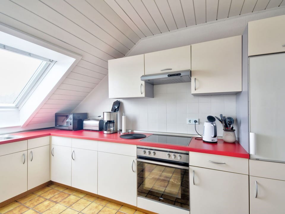 Cabinetry, Countertop, Building, Property, Kitchen Sink, Kitchen Stove, Sink, Kitchen Appliance, Kitchen, Wood