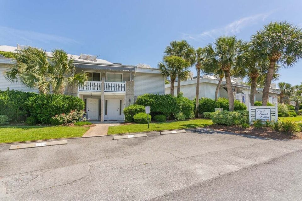 212 Olive Way - Front Elevation