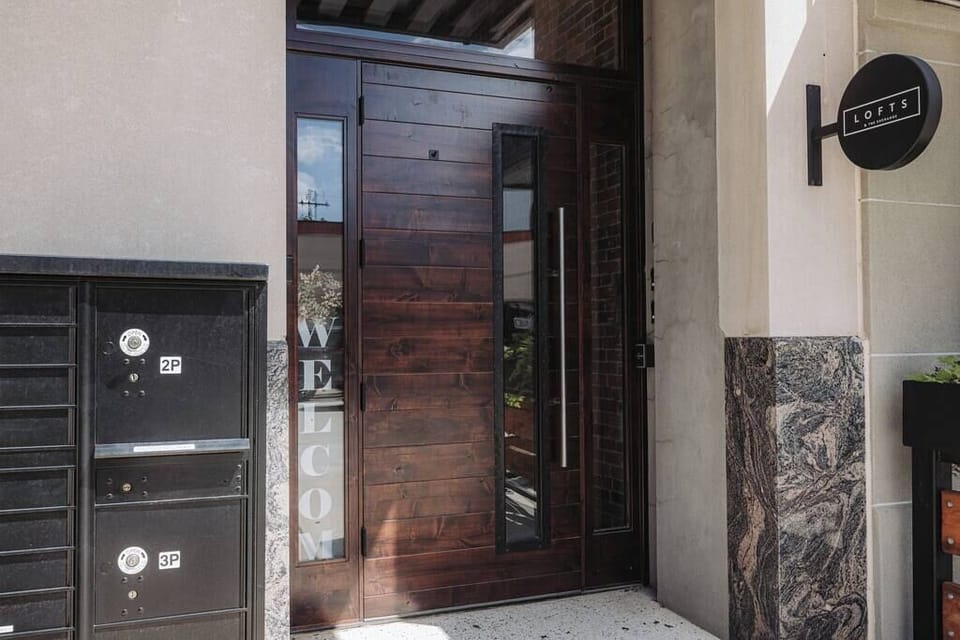 Front Door- Key box and electronic access for a convenient check-in!