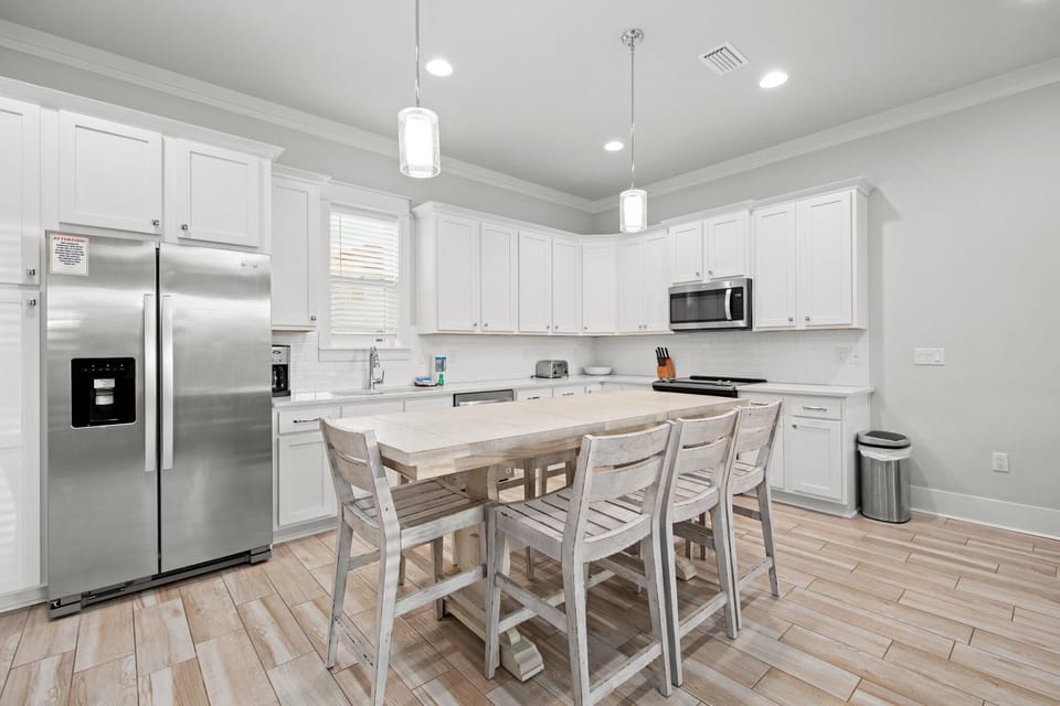 2nd floor kitchen and dining area