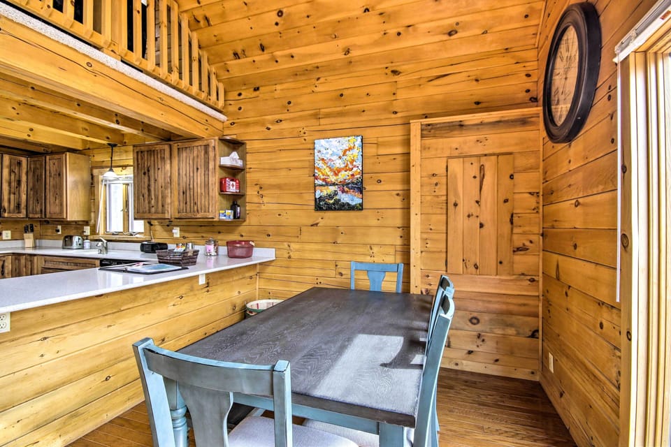 Dining Area | Dishware & Flatware