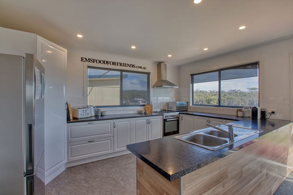 6468480d-a028-459e-90e4-b8d1c7d4b240