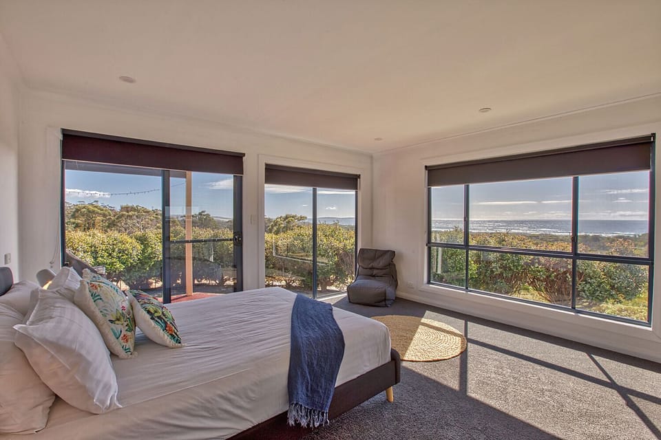 8f945608-c51c-4ec4-98a3-b1bbc197c317