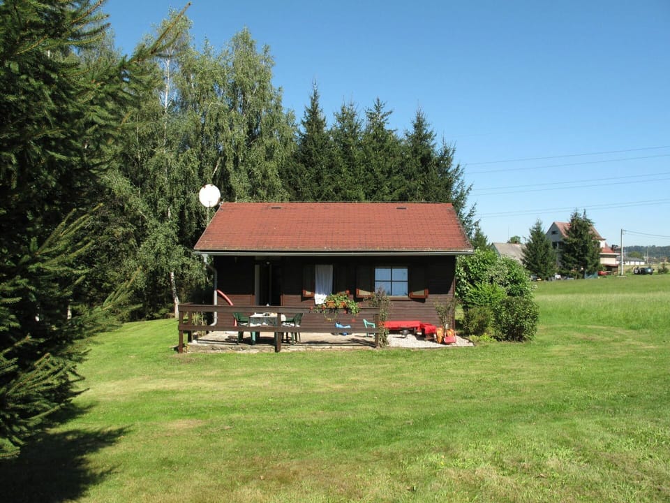 Property, House, Home, Cottage, Natural Landscape, Land Lot, Grass, Yard, Building, Tree