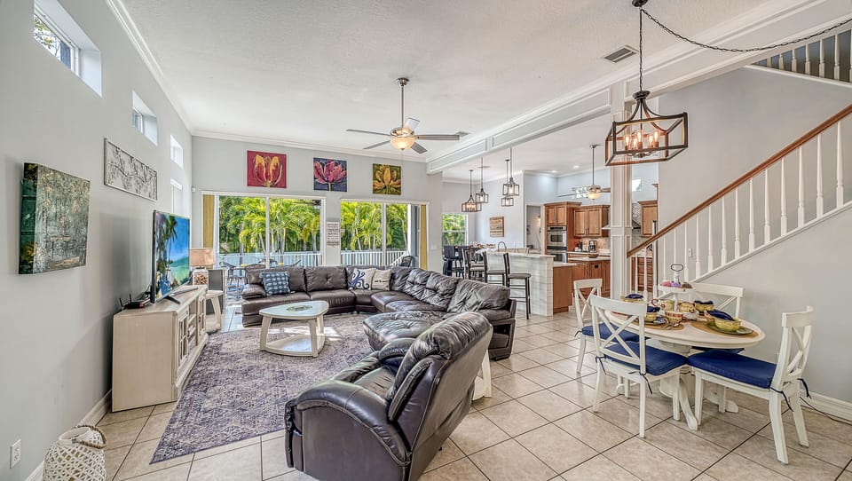 Breezy, open, and effortlessly connected—this inviting space flows from lounging, to cooking, to gathering.