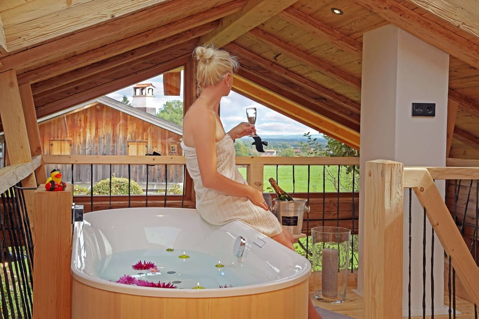 Outdoor spa tub