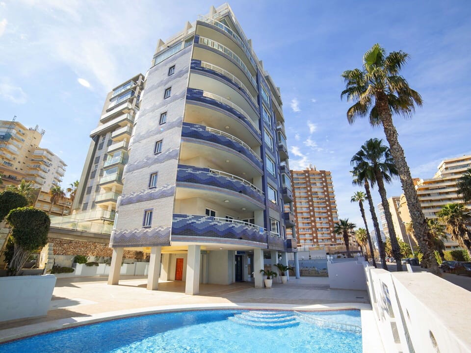 Building, Property, Condominium, Real Estate, Architecture, Apartment, Mixed-Use, Hotel, House, Swimming Pool